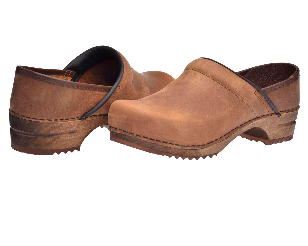 Julie Women&#39;s Wood Clog - Chestnut - Second