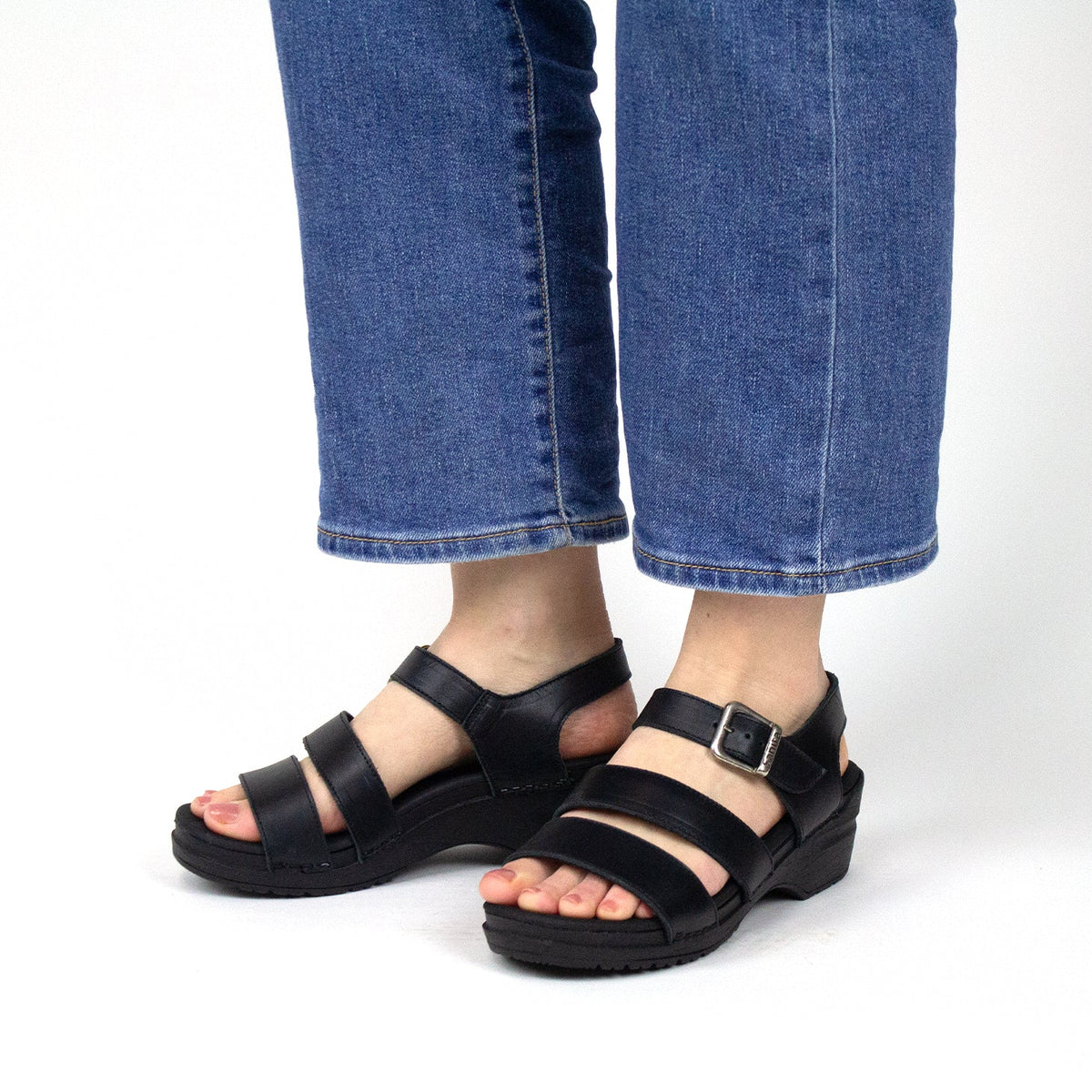 Sesso Women&#39;s Sandal - Black - Second