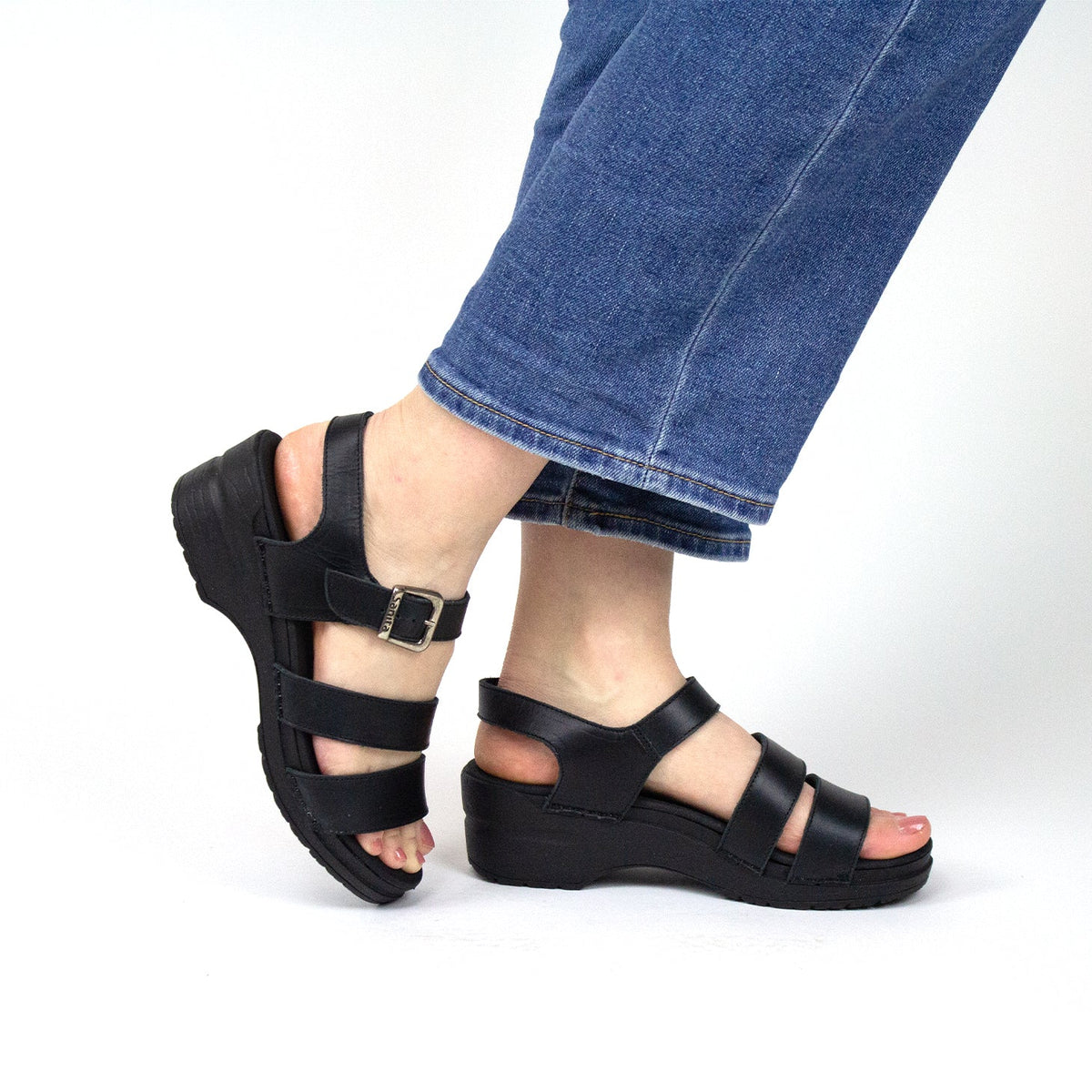Sesso Women&#39;s Sandal - Black - Second
