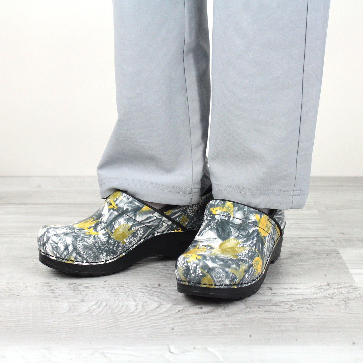 Flyway Women's Clog - Yellow/Grey - Second
