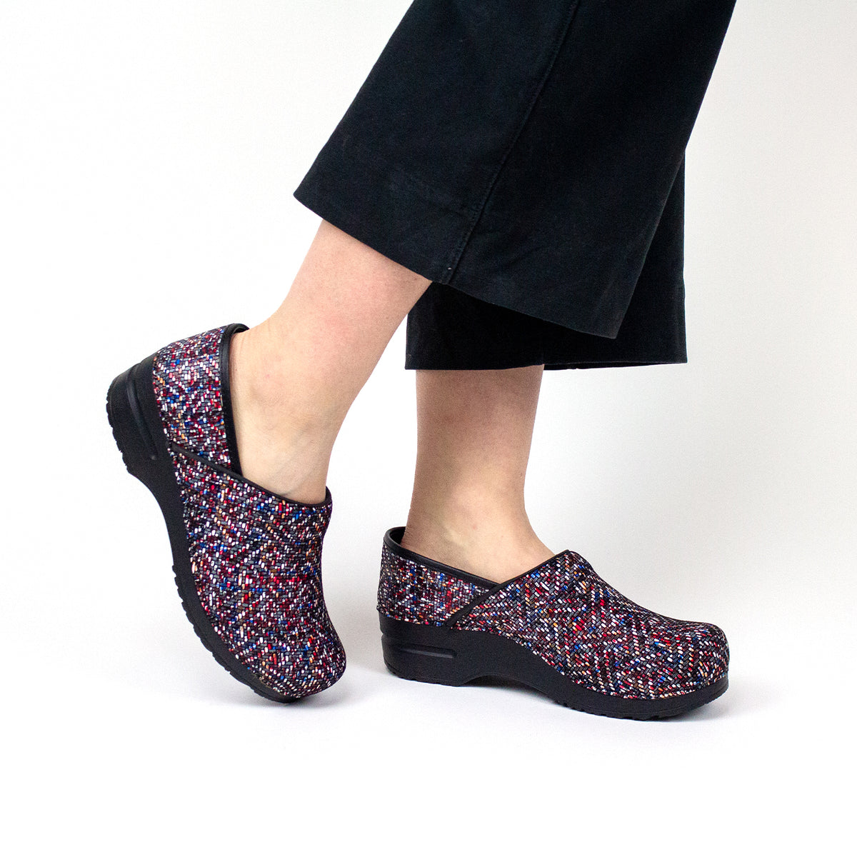 Leyden Women's Clog - Red - Second