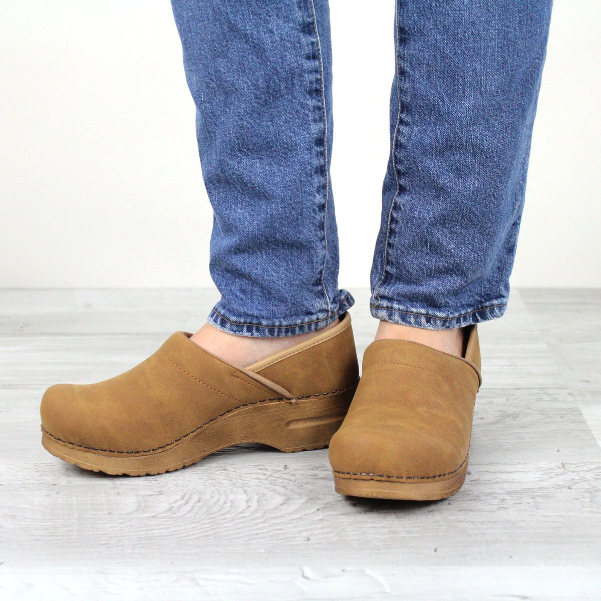 Hinsdale Vegan Women's Clog - Cognac - Second