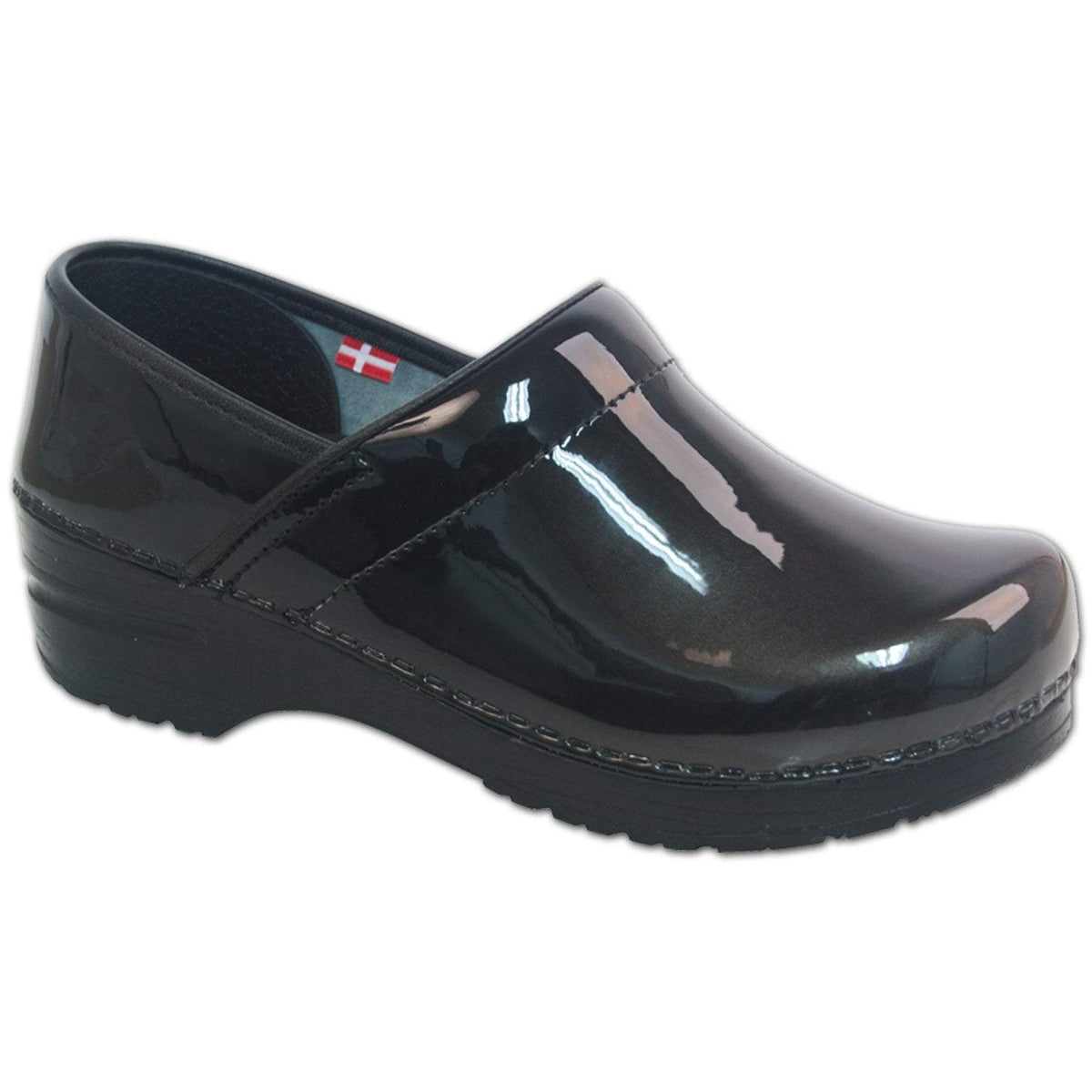 Sanita Milan Women&#39;s in Black Closed Back Clog
